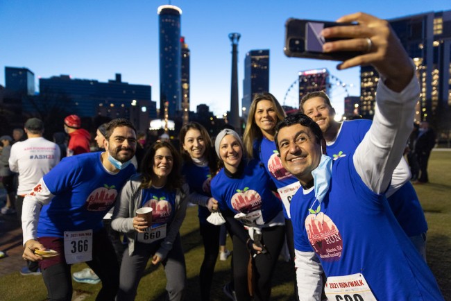 A group of ASH Foundation Run/Walk participants taking a photo.